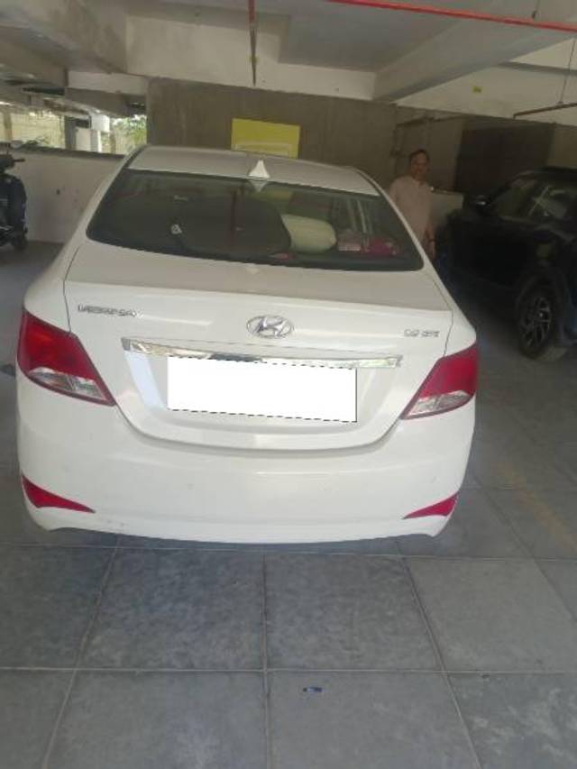 https://images10.gaadi.com/usedcar_image/4439458/original/processed_a6007241-a059-40b9-a087-60bcd4e728df.jpg?imwidth=6402