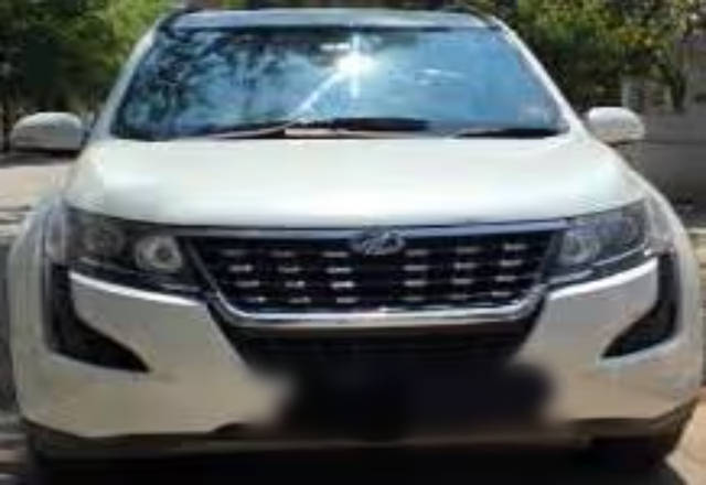 https://images10.gaadi.com/usedcar_image/4439554/original/4b0a7472-57b1-4247-accb-6234092bef39.?imwidth=6400