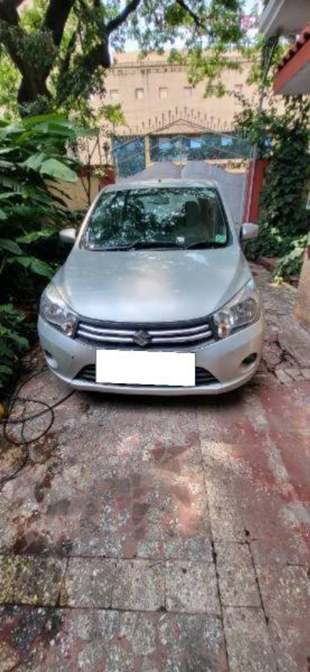 https://images10.gaadi.com/usedcar_image/4440800/original/processed_cb995203-62e2-445e-b166-56ba4c9c88bf.jpg?imwidth=6400