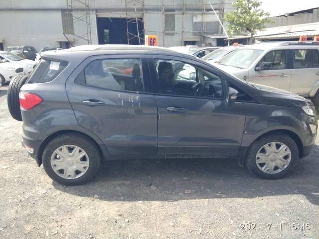https://images10.gaadi.com/usedcar_image/4441325/original/processed_dd2f0d2a-9156-44e9-8747-2f396ab21b80.jpeg?imwidth=6400