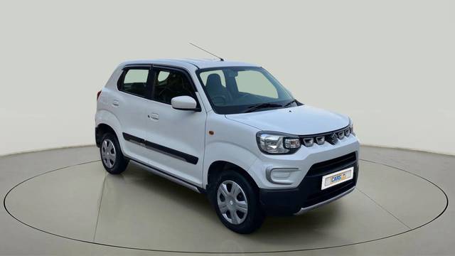 https://images10.gaadi.com/usedcar_image/4441518/original/80ef83fc9cbbcc45f19cbdde8d4f2c11.jpg?imwidth=6400