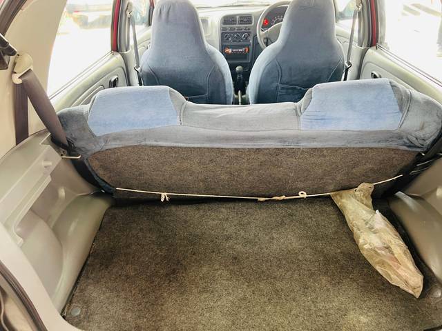 https://images10.gaadi.com/usedcar_image/4442040/original/e5562c3d9bbfd48f6886f578a5a57f93.jpg?imwidth=6402