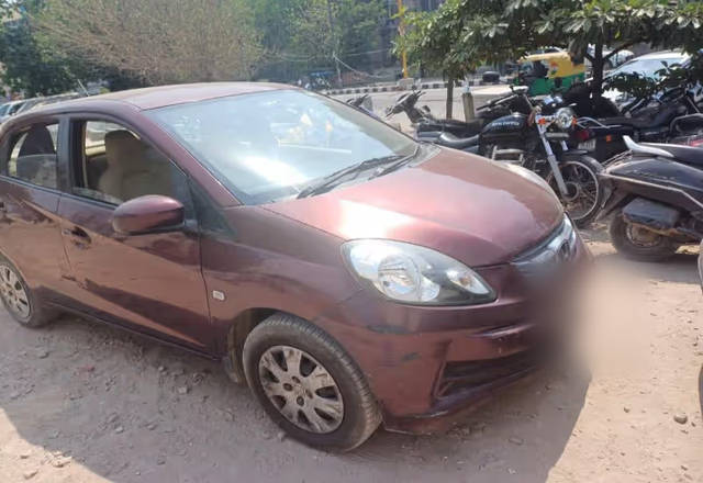 https://images10.gaadi.com/usedcar_image/4442222/original/dee75968-c6a9-4207-9e87-87461df505ef.?imwidth=6400