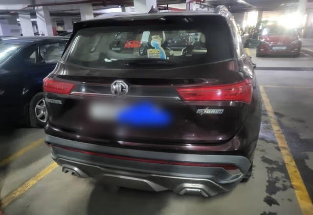 https://images10.gaadi.com/usedcar_image/4442396/original/cc2314fb-aece-4b58-ab63-38f063c601bc.?imwidth=6401