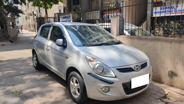 https://images10.gaadi.com/usedcar_image/4442448/original/processed_333b0c19-f09b-46fc-b924-d44e5786cc48.jpeg?imwidth=6400