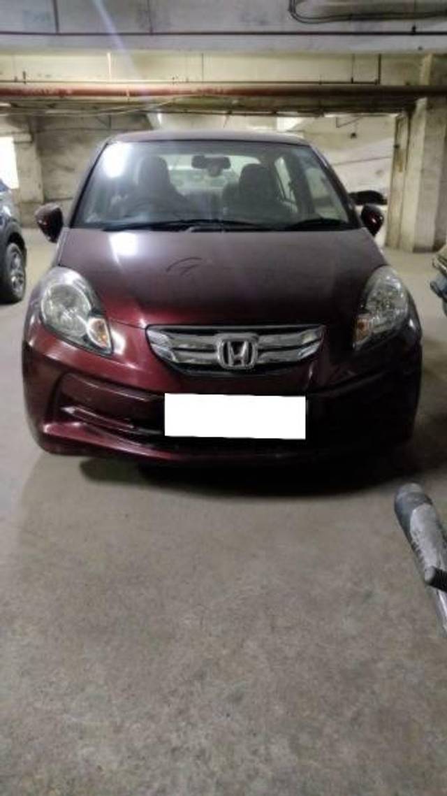 https://images10.gaadi.com/usedcar_image/4442514/original/processed_ff70532a-75e8-4e8c-8760-75f8ea98bb1c.jpg?imwidth=6400