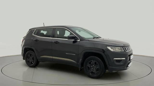 https://images10.gaadi.com/usedcar_image/4442712/original/b25777fb4e5f57f94f5889a6e31941f7.jpg?imwidth=6400