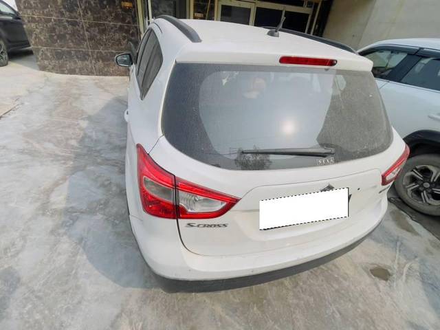 https://images10.gaadi.com/usedcar_image/4442930/original/processed_525b521e-3f4b-4c49-8de7-57858a60c1a6.jpg?imwidth=6401