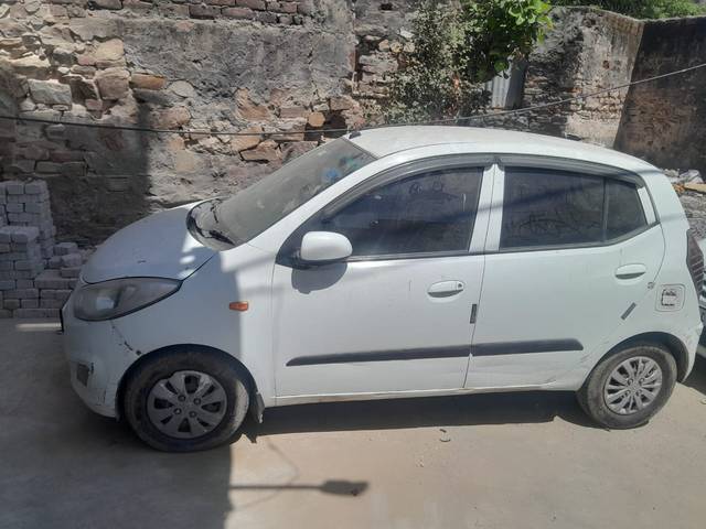 https://images10.gaadi.com/usedcar_image/4443027/original/ab0174dc-78db-429e-a0f5-e953d4489af7.jpg?imwidth=6400