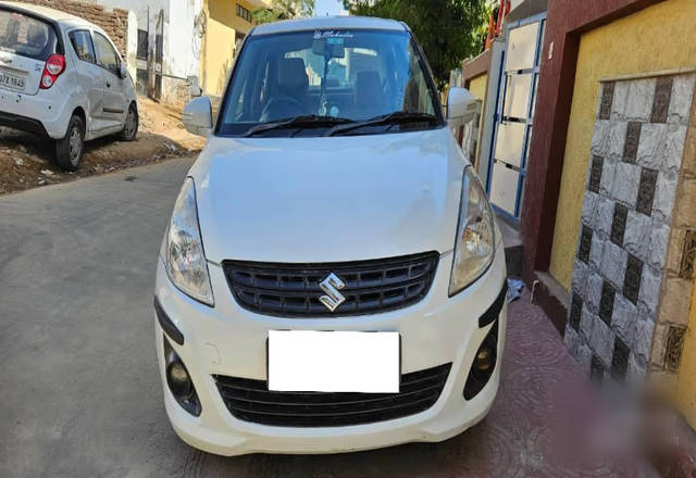 https://images10.gaadi.com/usedcar_image/4443164/original/4c0c94aa-27d4-4fd2-81bf-1ee12cea6966.?imwidth=6400