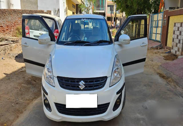 https://images10.gaadi.com/usedcar_image/4443164/original/c9c7e45c-2ce6-4833-b267-f0a0f33b9f8d.?imwidth=6402