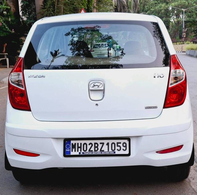 https://images10.gaadi.com/usedcar_image/4443183/original/processed_7da9ee3ad3535be578b9099ae39b5185.jpg?imwidth=6402