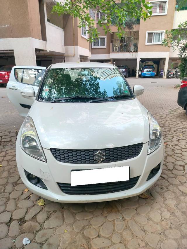 https://images10.gaadi.com/usedcar_image/4443541/original/processed_4170a6d1-b09e-4c99-8e8a-d76410f5872f.jpg?imwidth=6402