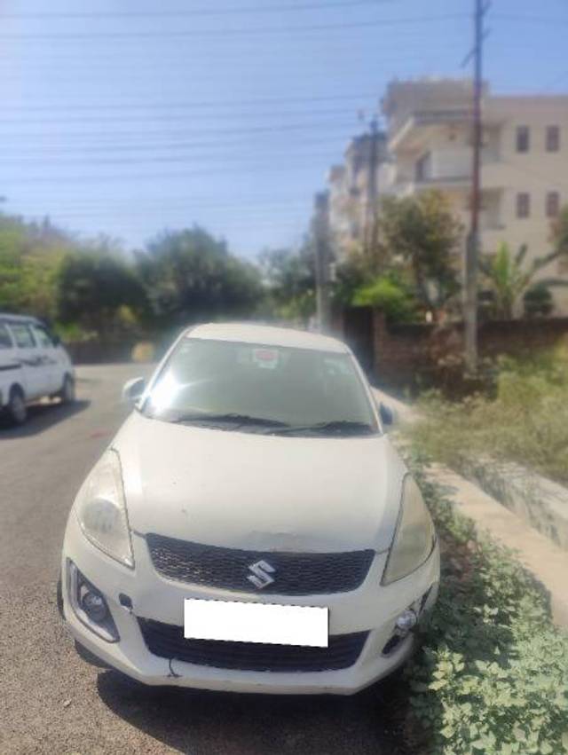 https://images10.gaadi.com/usedcar_image/4443667/original/processed_97b1246f-dbe1-48af-b33c-3e42ecbc69e7.jpg?imwidth=6400
