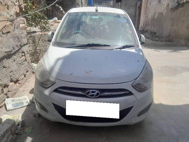https://images10.gaadi.com/usedcar_image/4443896/original/processed_f98638e1-e42c-487a-9d13-554751e3ab10.jpg?imwidth=6400