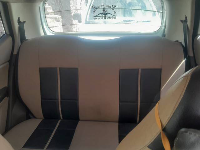 https://images10.gaadi.com/usedcar_image/4444138/original/0595ebec-40c4-4db2-a6ce-910954330ffa.jpg?imwidth=6401