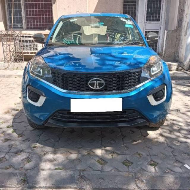 https://images10.gaadi.com/usedcar_image/4444164/original/processed_77e11d9e-6f9e-493b-9253-f5206d363799.jpg?imwidth=6401