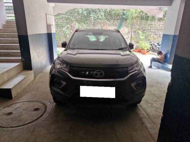 https://images10.gaadi.com/usedcar_image/4444221/original/processed_e256703f-564e-41e6-b234-68770a65ec32.jpg?imwidth=6402