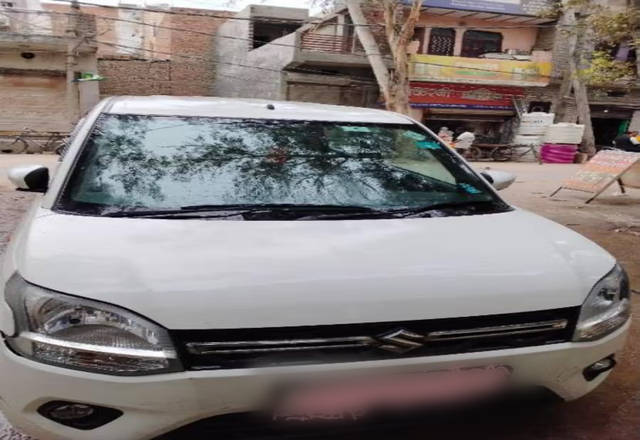 https://images10.gaadi.com/usedcar_image/4444333/original/b2e734a6-a994-4a01-8ff6-7cf6c74b815f.?imwidth=6400