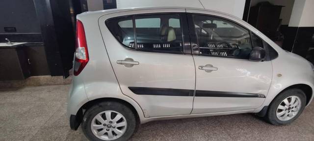 https://images10.gaadi.com/usedcar_image/4444339/original/processed_fd7c5614-eb64-4df5-bbfd-cfcbc7345823.jpeg?imwidth=6402