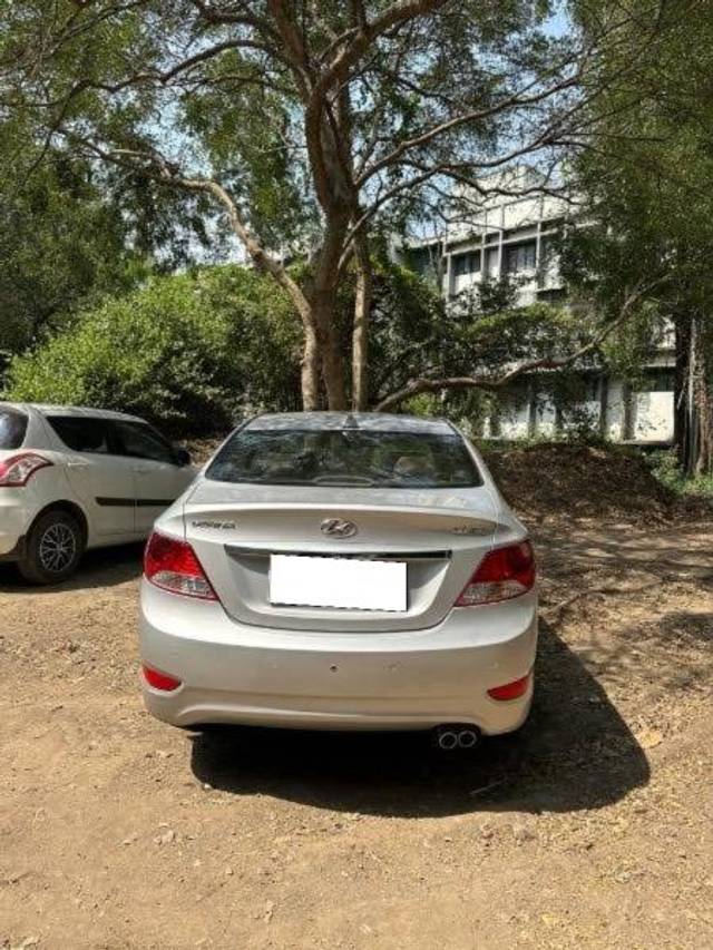 https://images10.gaadi.com/usedcar_image/4444573/original/processed_f8c9acf7-3097-433e-8a96-44a3de4646cf.jpeg?imwidth=6401