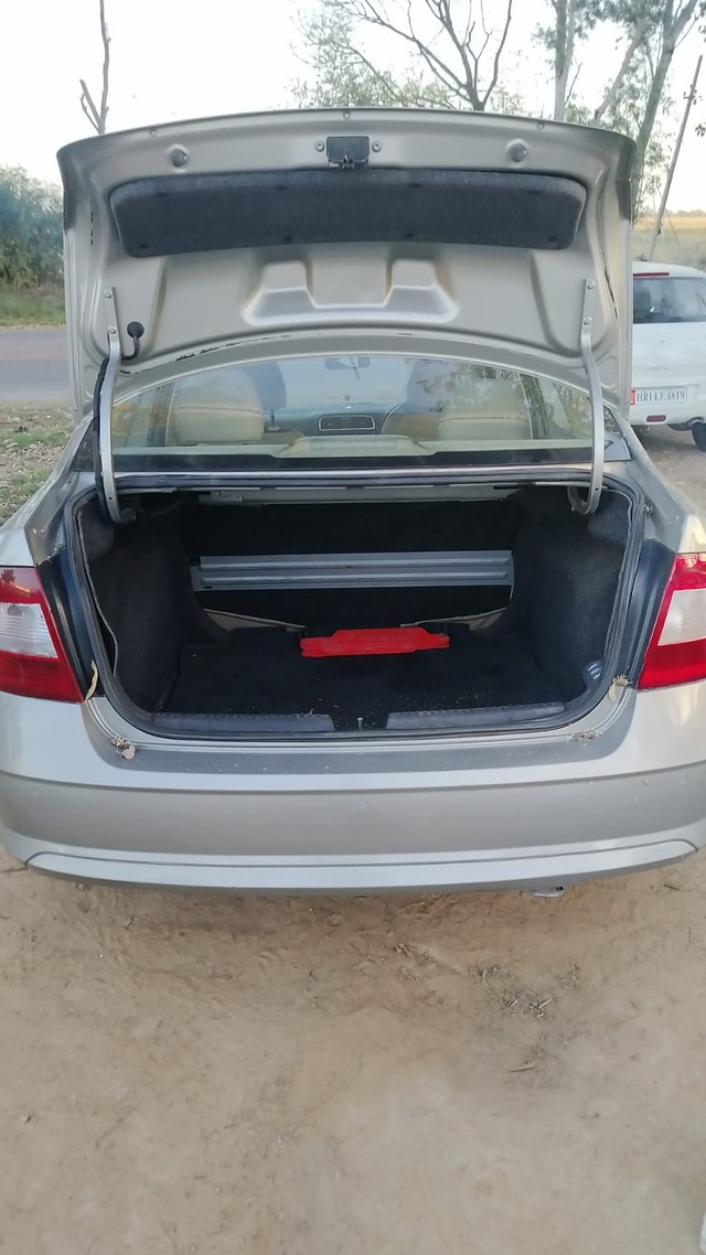 Second-hand 2017 Skoda Rapid 1.5 TDI Ambition BSIV for sale in Fatehabad-4