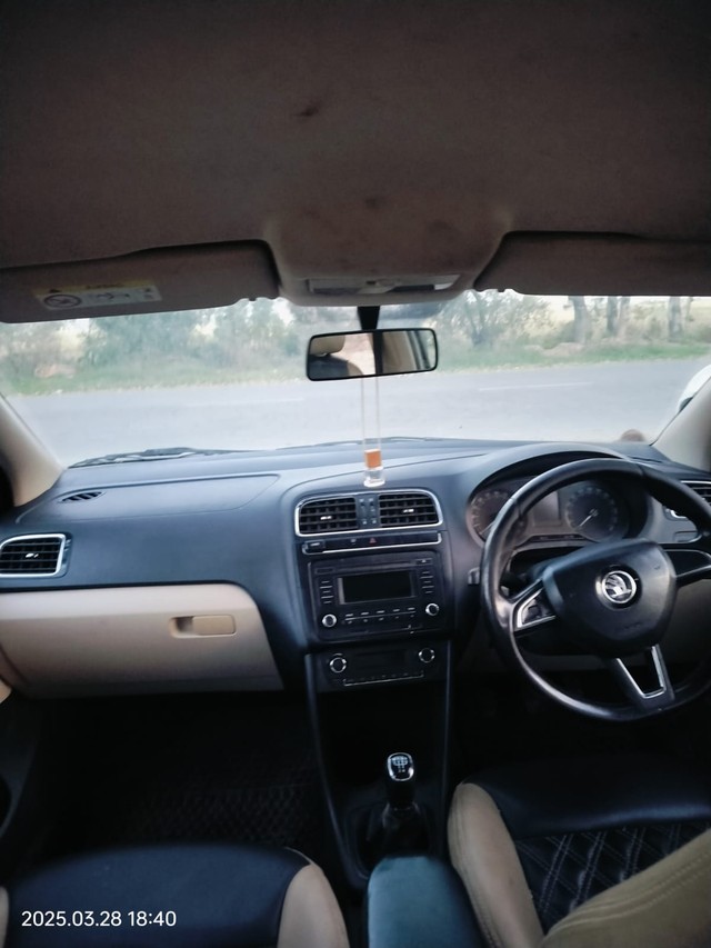 Second-hand 2017 Skoda Rapid 1.5 TDI Ambition BSIV for sale in Fatehabad-5