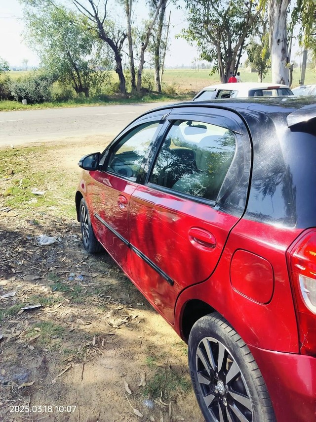Second-hand 2019 Toyota Etios Liva 1.2 VX for sale in Fatehabad-4