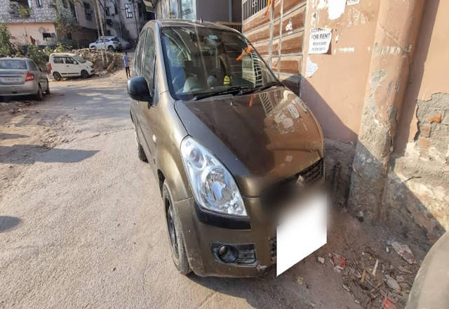 https://images10.gaadi.com/usedcar_image/4444931/original/b5a20eb2-215d-46e1-91fd-a09c9cecbd0a.?imwidth=6400