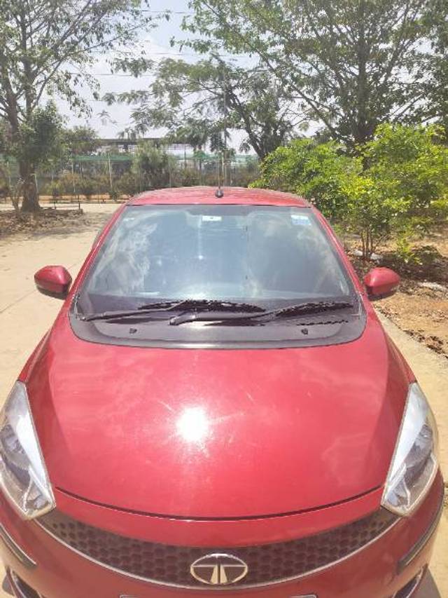 https://images10.gaadi.com/usedcar_image/4445787/original/fa7ea23bcfcb8701a44acad00ec7659d.jpg?imwidth=6402