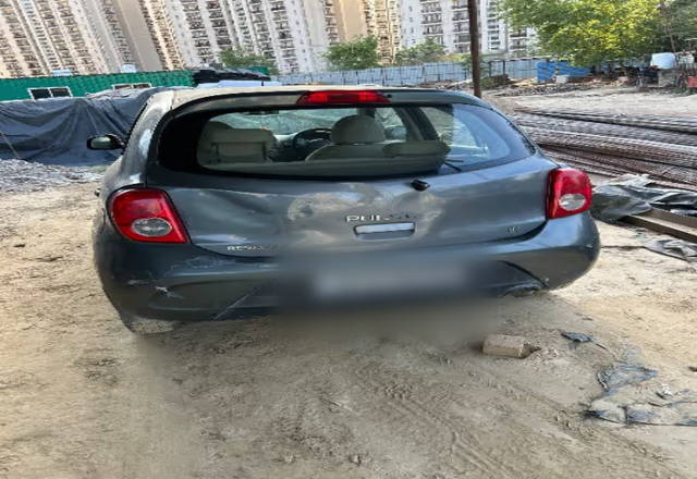 https://images10.gaadi.com/usedcar_image/4446819/original/b6227c03-13bb-4927-a5b6-54587597ef99.?imwidth=6401