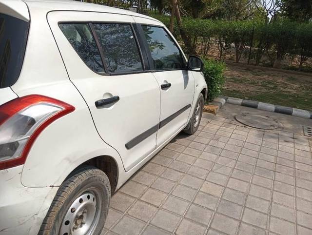 https://images10.gaadi.com/usedcar_image/4447193/original/processed_9a135530-0242-4f1f-bdd0-84f2778773df.jpeg?imwidth=6401