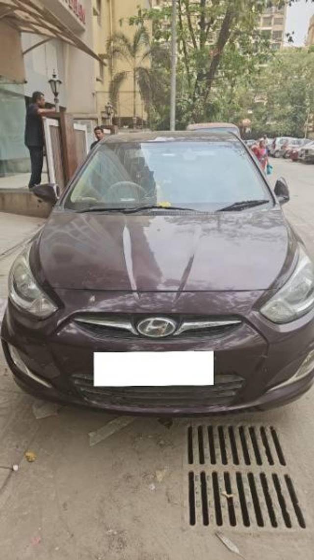 https://images10.gaadi.com/usedcar_image/4447317/original/processed_edb73ac1-e96a-44e8-8a79-2c10cf433acc.jpeg?imwidth=6402