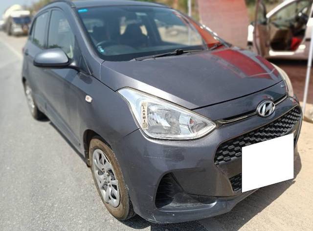 https://images10.gaadi.com/usedcar_image/4447797/original/processed_634ea955-3415-472f-b624-0b51411e4cc6.jpg?imwidth=6402