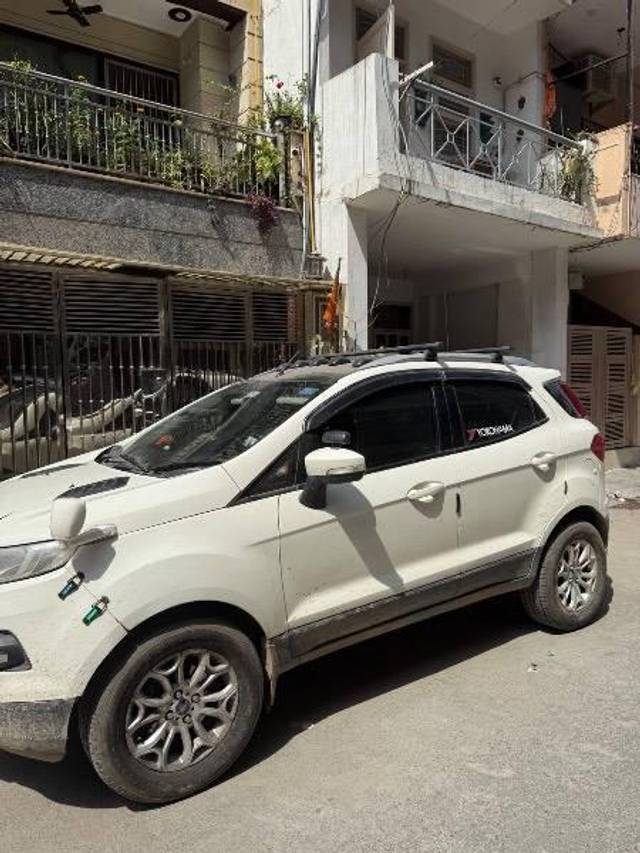 https://images10.gaadi.com/usedcar_image/4447844/original/processed_d9af5d3e-7c6f-4346-b1b2-a90aaa54e97b.jpeg?imwidth=6402
