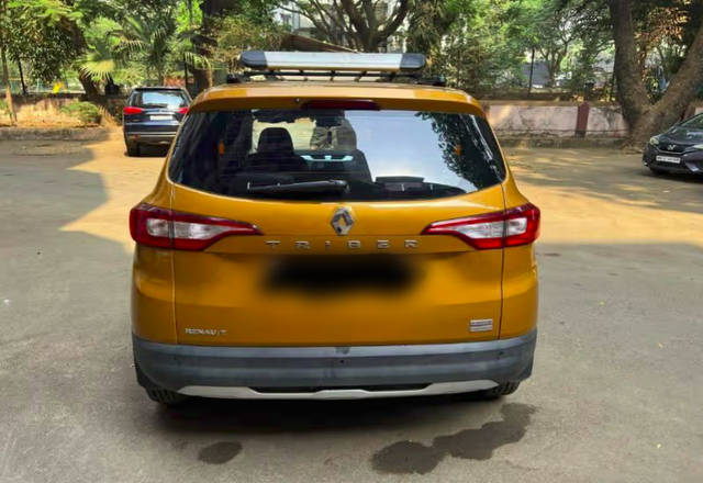 https://images10.gaadi.com/usedcar_image/4448015/original/cdf49eb2-57d9-4ef7-87a1-0958b1cfafc5.?imwidth=6401