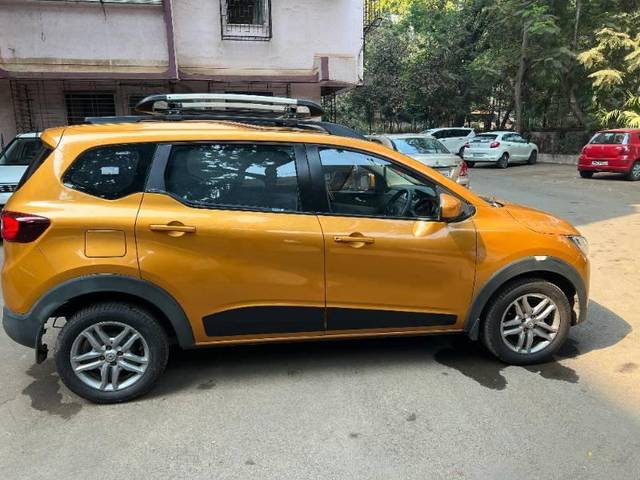 https://images10.gaadi.com/usedcar_image/4448015/original/processed_3cbbd9fa-f4c4-406b-96c8-6969464a58b6.jpg?imwidth=6400