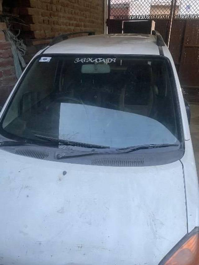 https://images10.gaadi.com/usedcar_image/4448316/original/processed_a37c716c-2a0a-4287-8ed7-1afbe7ebb622.jpeg?imwidth=6402