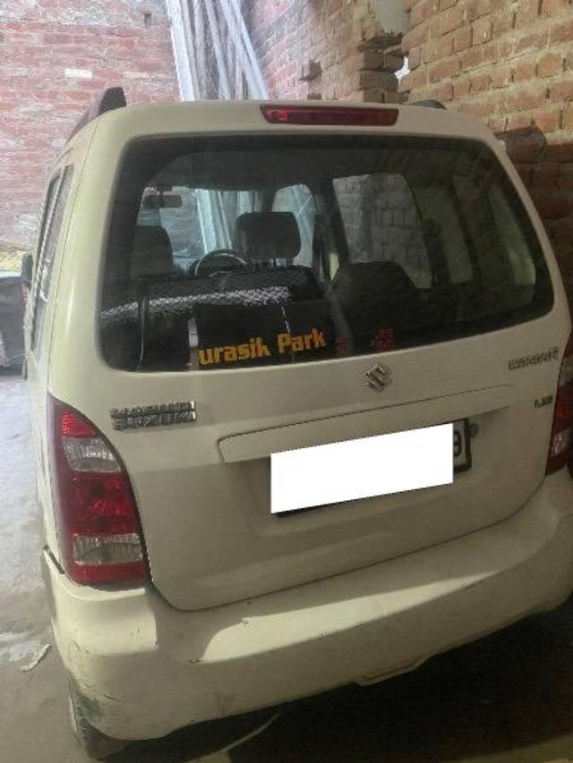 https://images10.gaadi.com/usedcar_image/4448316/original/processed_c83aed11-1b82-41c0-a34c-49ccf88ec3e7.jpeg?imwidth=6400