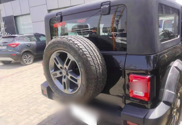 https://images10.gaadi.com/usedcar_image/4448342/original/5730c178-2a68-4107-93c5-39c785c67805.?imwidth=6402