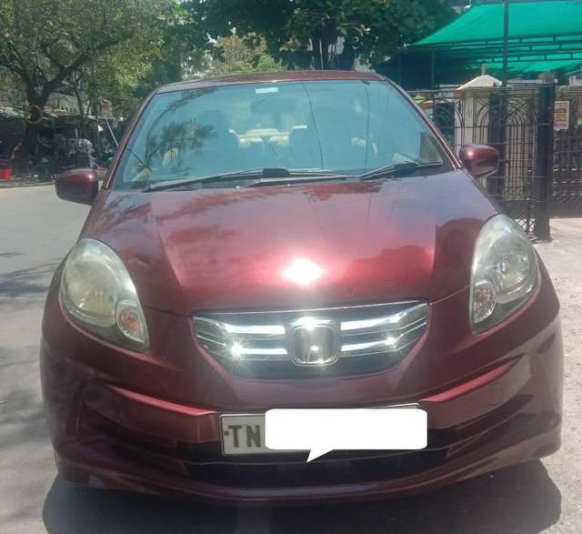 https://images10.gaadi.com/usedcar_image/4448441/original/processed_329e05fbf9a343c6aecb5d3cc2f65251.jpg?imwidth=6400