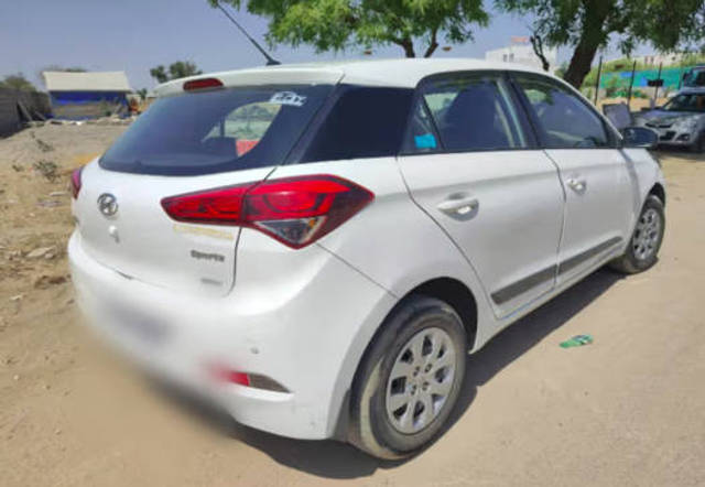 https://images10.gaadi.com/usedcar_image/4448656/original/processed_3906a4ac-5b4f-450e-9170-3adc46d21f6c.png?imwidth=6400