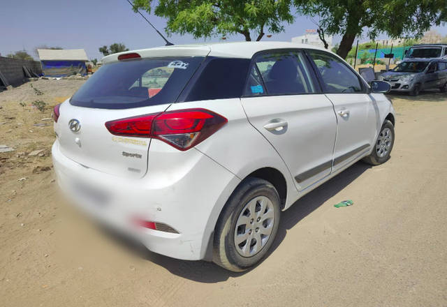 https://images10.gaadi.com/usedcar_image/4448685/original/0b833d73-96f6-490e-b8f3-4bd18cc4316d.?imwidth=6400