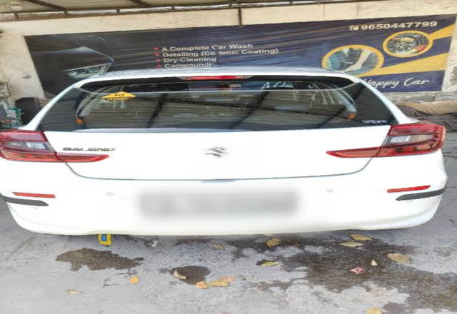 https://images10.gaadi.com/usedcar_image/4448763/original/fee67f89-9df0-4ccd-988b-ba79dc39d115.?imwidth=6402