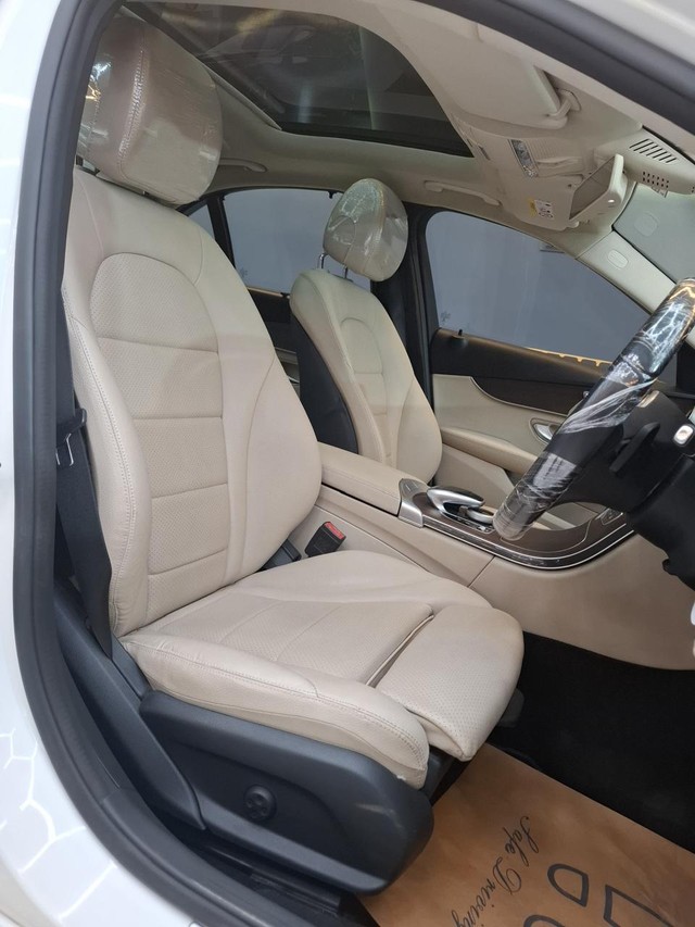 Second-hand 2020 Mercedes-Benz C-Class Progressive C 220d for sale in Nashik-4