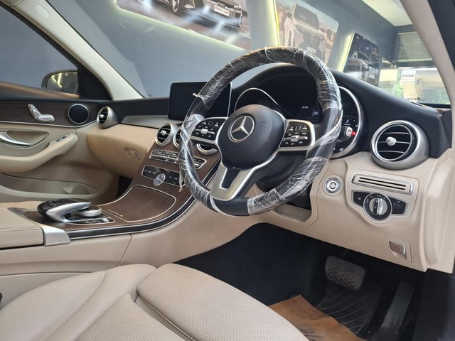 Second-hand 2020 Mercedes-Benz C-Class Progressive C 220d for sale in Nashik-11