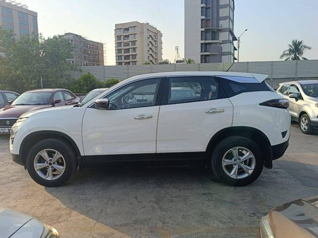 https://images10.gaadi.com/usedcar_image/4449191/original/processed_a2d19f6b575f82ee0705d35f3875b161.jpg?imwidth=6402