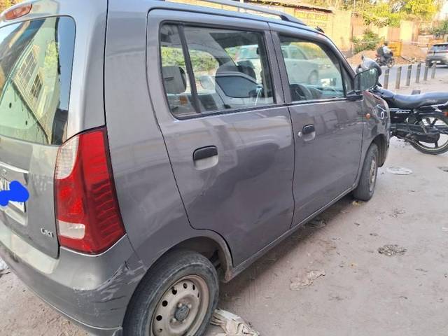https://images10.gaadi.com/usedcar_image/4449614/original/processed_cded03f0-1c1f-4638-bed4-0d61ab735ca4.jpg?imwidth=6402