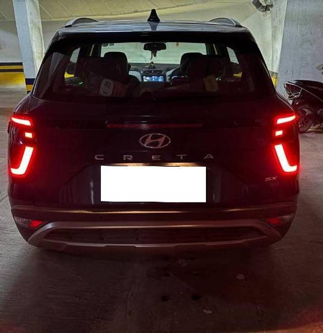 https://images10.gaadi.com/usedcar_image/4449686/original/processed_90508420-6217-428f-ba57-84a6e2ab4e5a.jpg?imwidth=6402