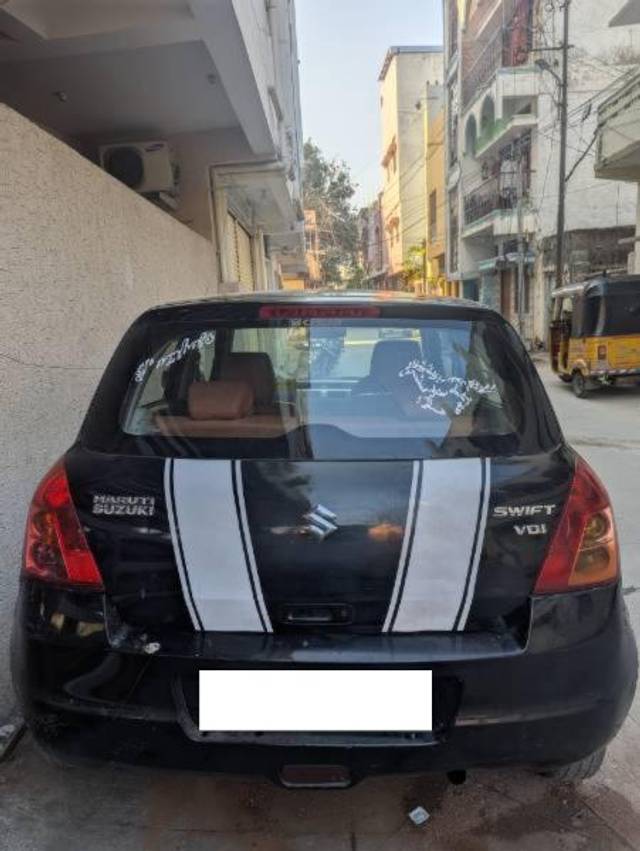 https://images10.gaadi.com/usedcar_image/4449854/original/processed_8e8c6eec-48c0-4725-8edd-ed9825bb400f.jpg?imwidth=6402